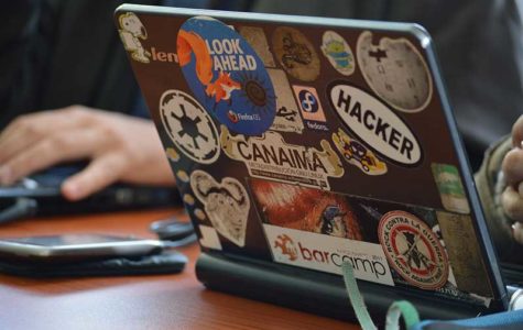 Hacker-Cracker-Password-Siguri-Hacking