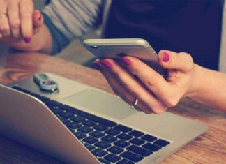 Projekti Marzipan i Apple për Përdorimin e Aplikimeve të iPad e iPhone edhe tek Mac Nje vajze duke perdorur mac dhe iphone