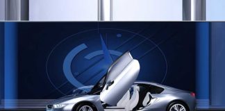 Suedia po Ndërton Rrugën që Karikon Makinat Elektrike Nje makine elektrike me pamje futuriste